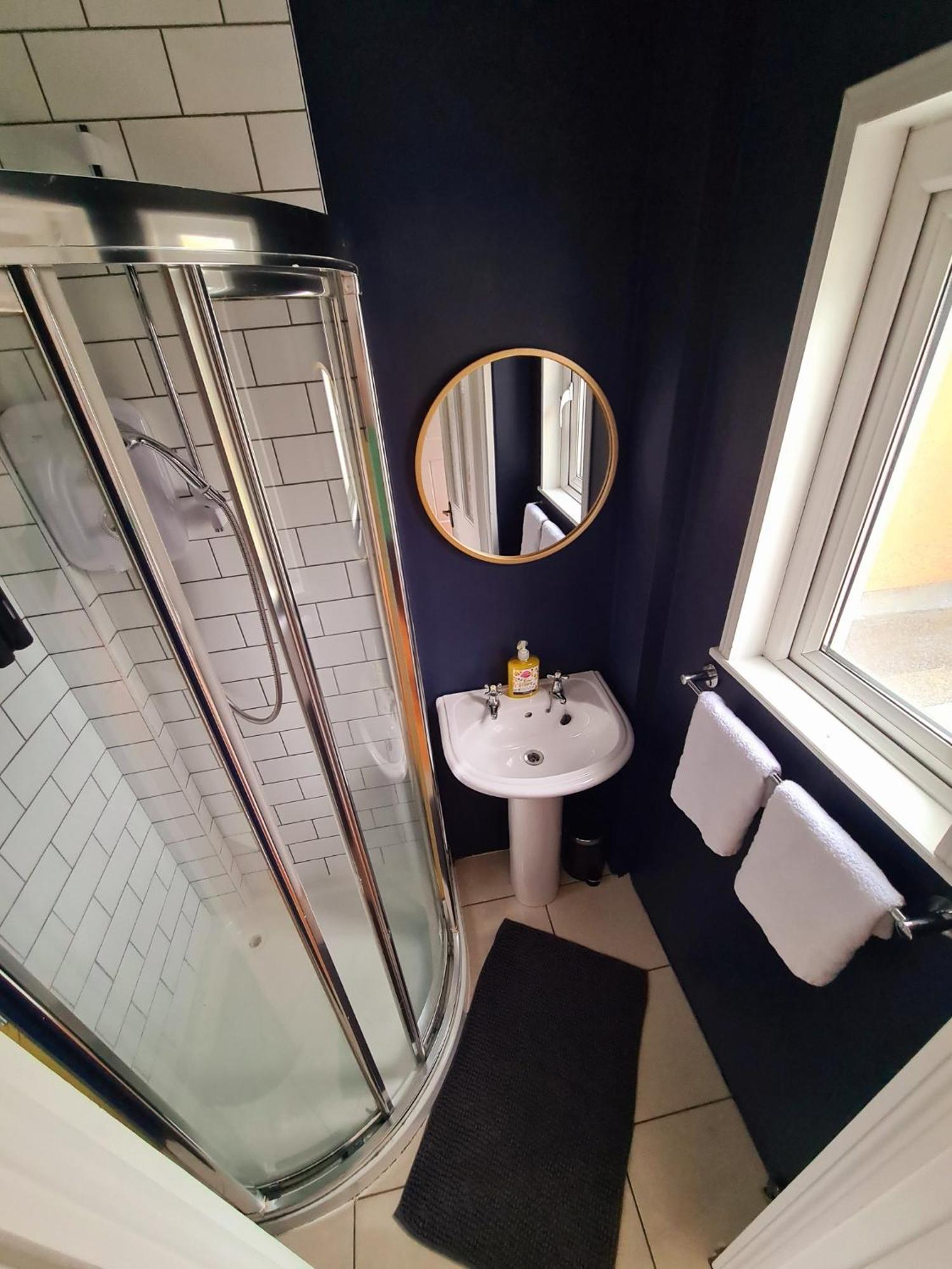 Stylish 3 Bedroom Galway House Buitenkant foto